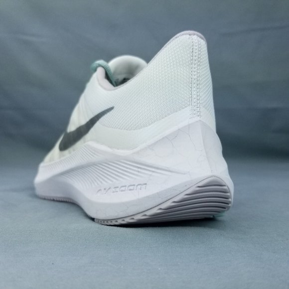Nike Winflo 8 Premium Women's Running Shoes Gray White DA3056 002 Sizes 6.5-10.5 - Picture 6 of 8